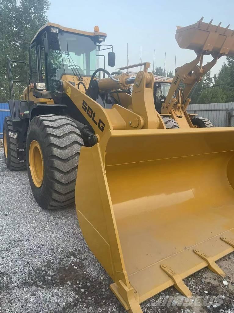 SDLG LG 956 F Rataslaadurid
