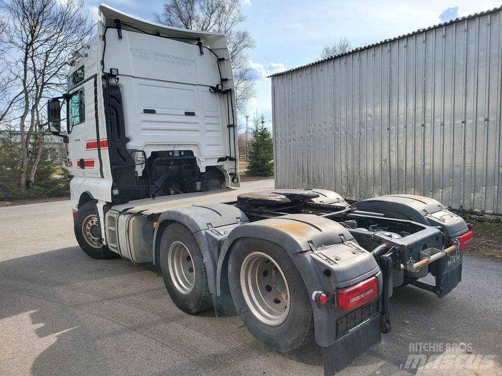 MAN TGX 28.500 6X2 Sadulveokid