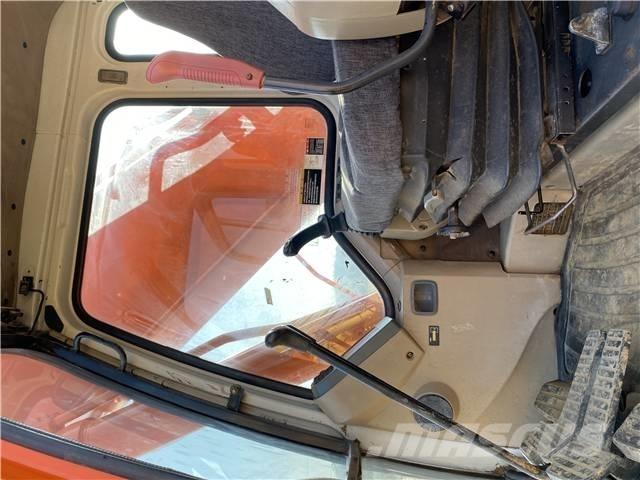 Doosan DH300 Roomikekskavaatorid