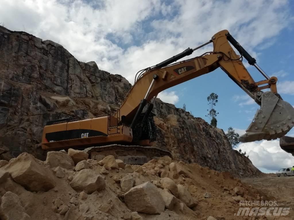CAT 390 D L ME Roomikekskavaatorid