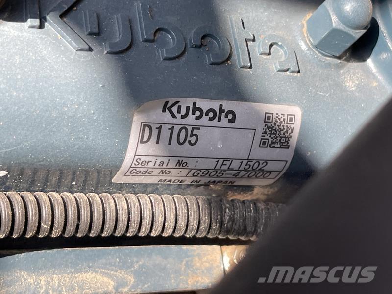 Ausa D 100 AHA Väikekallurid