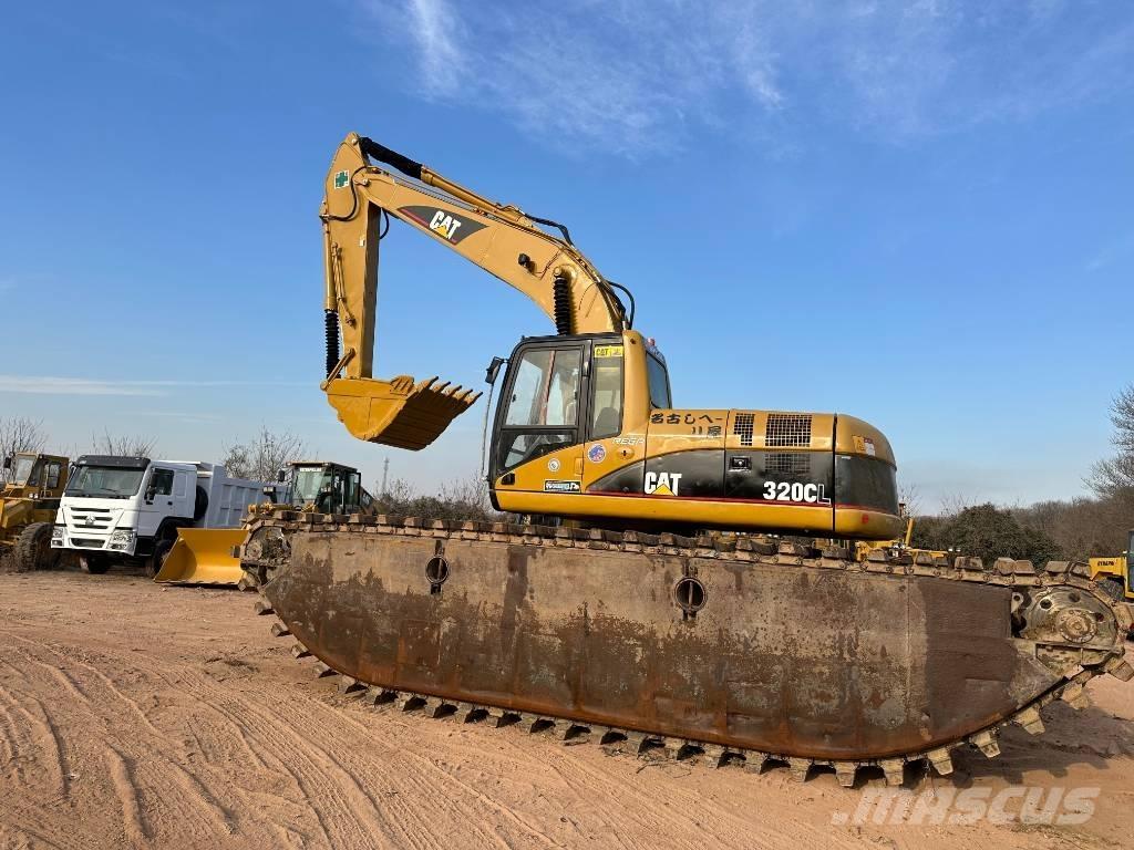 CAT 320 C L Amfiib ekskavaatorid