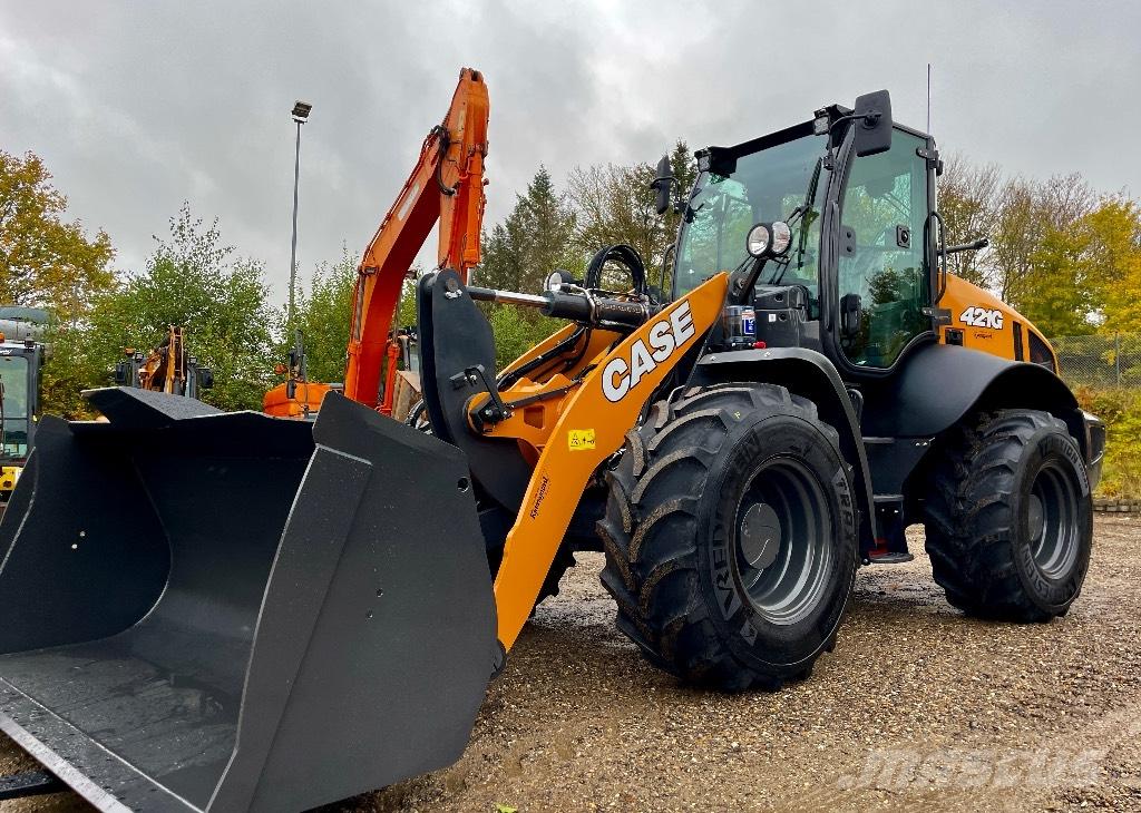 CASE 421 G Rataslaadurid