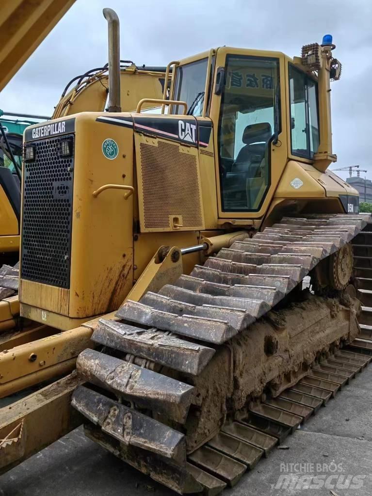 CAT D5N Buldooserid