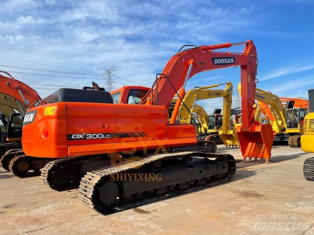 Doosan 300LC Roomikekskavaatorid