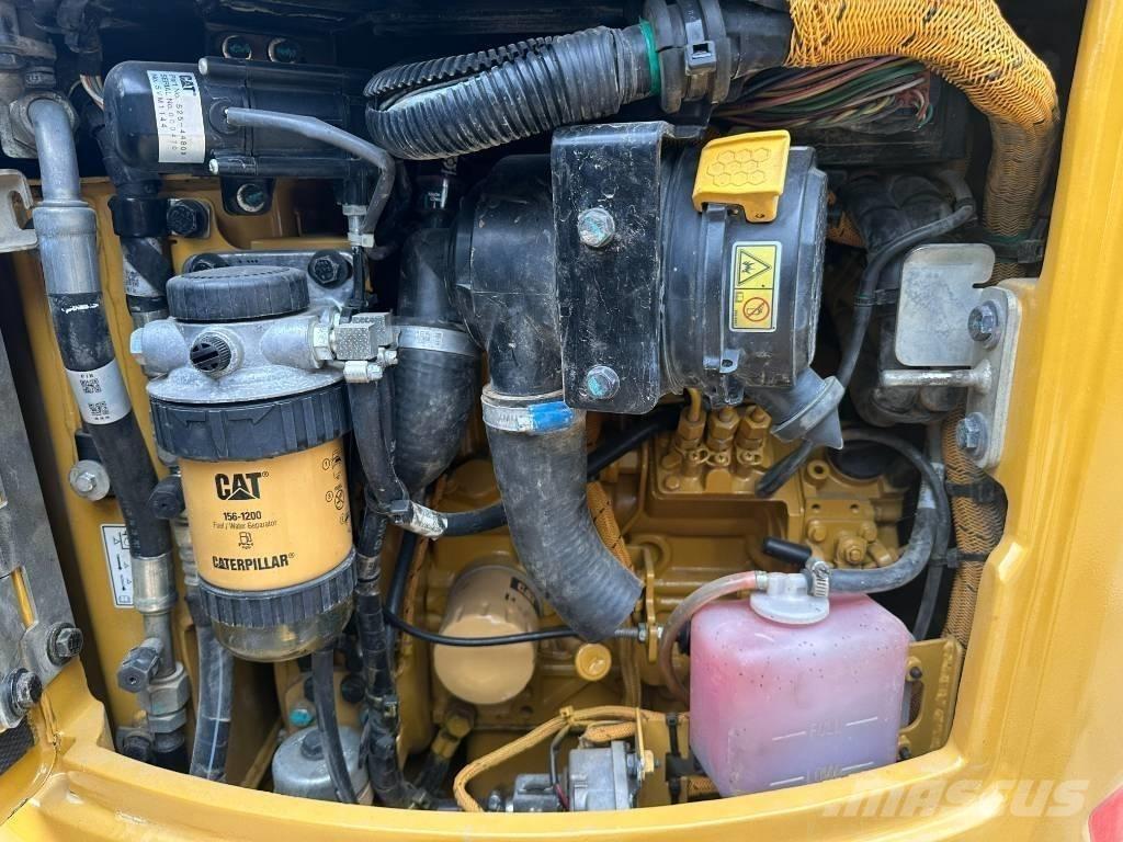 CAT 302 Miniekskavaatorid < 7 t