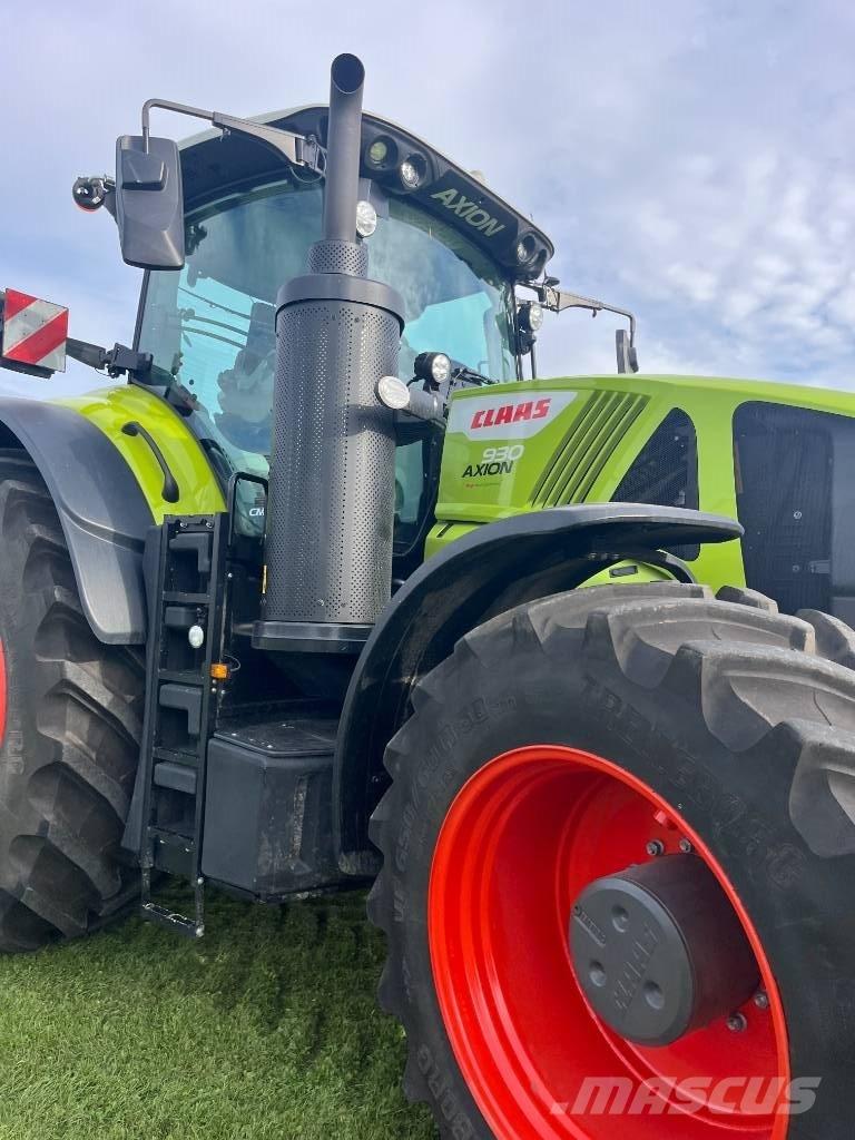 CLAAS AXIO 930 Traktorid