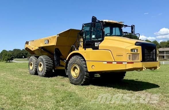 CAT 745 Liigendraamiga pinnaseveokid