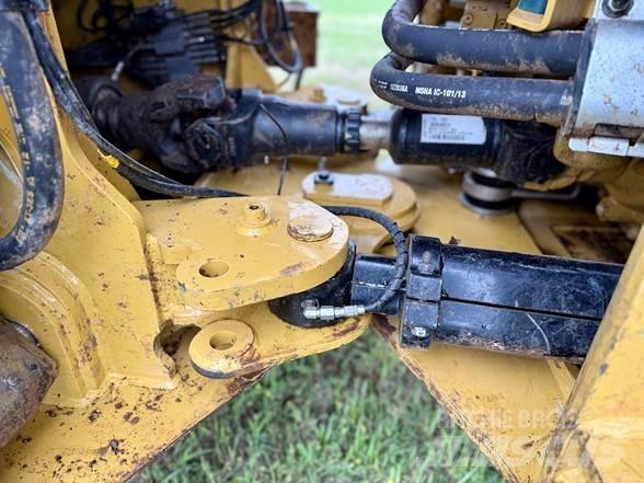 CAT 938M Rataslaadurid