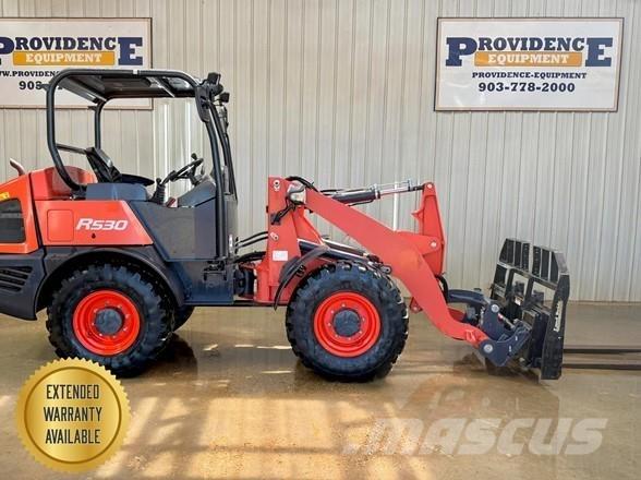 Kubota R530 Rataslaadurid