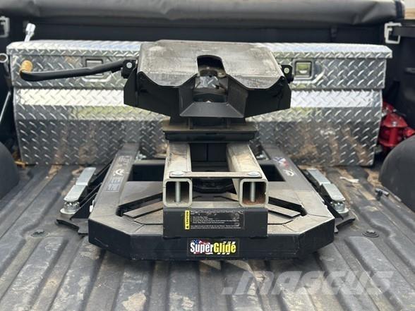  PULLRITE 2900 Rehvid, rattad ja veljed