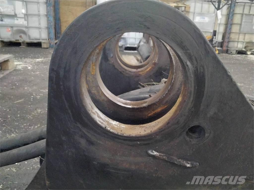 John Deere Ch8 Harvesteri kraanad