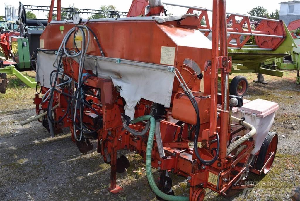 Becker Aeromat T6Z Täppiskülvikud
