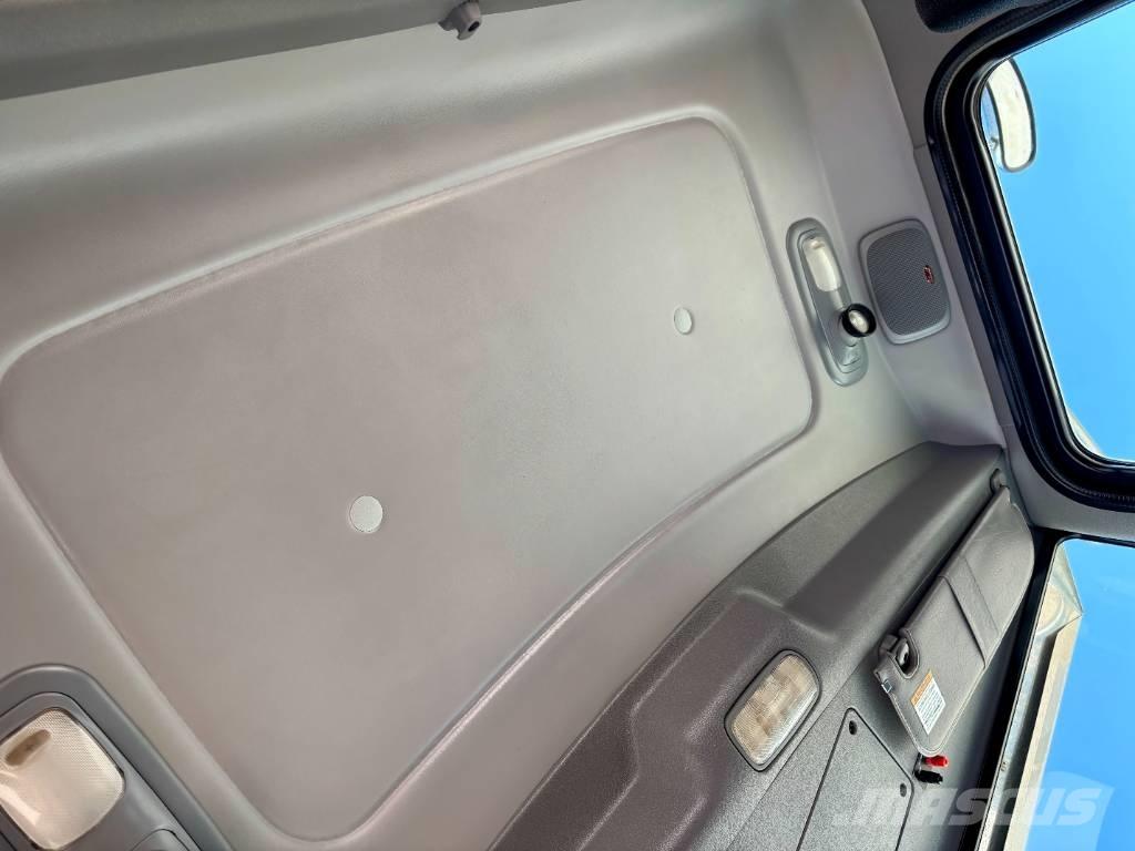 Peterbilt 389 Sadulveokid