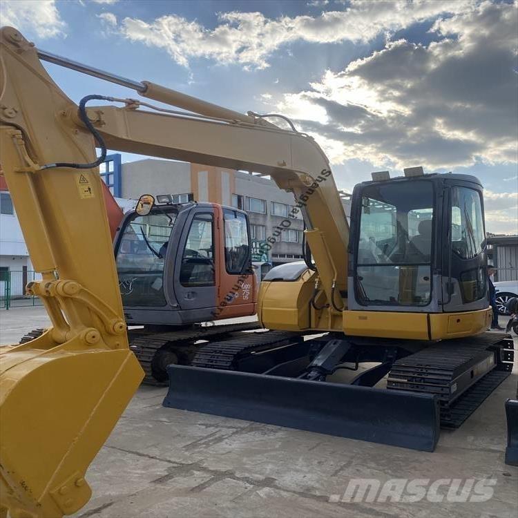 Komatsu 78 Roomikekskavaatorid