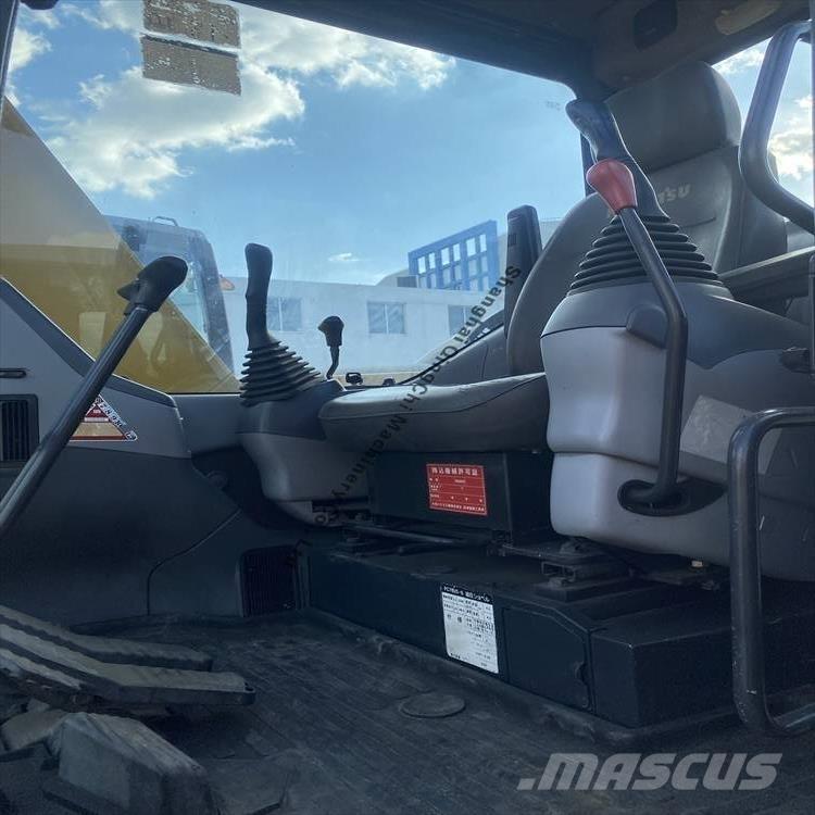 Komatsu 78 Roomikekskavaatorid