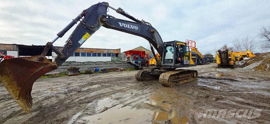 Volvo EC 300 EL Roomikekskavaatorid