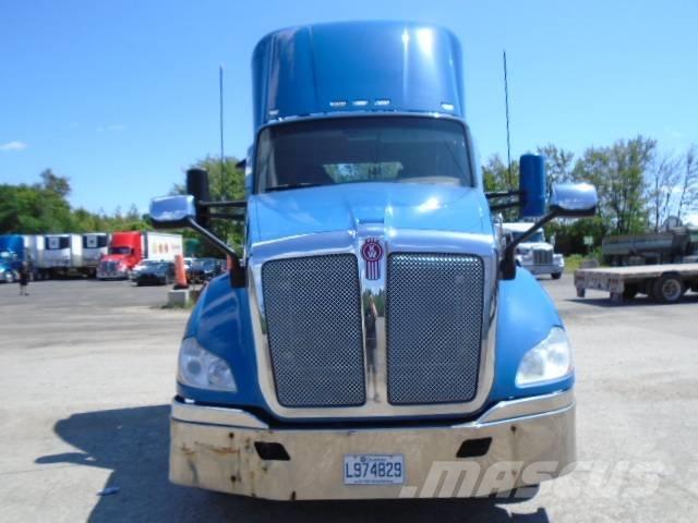 Kenworth T 680 Sadulveokid
