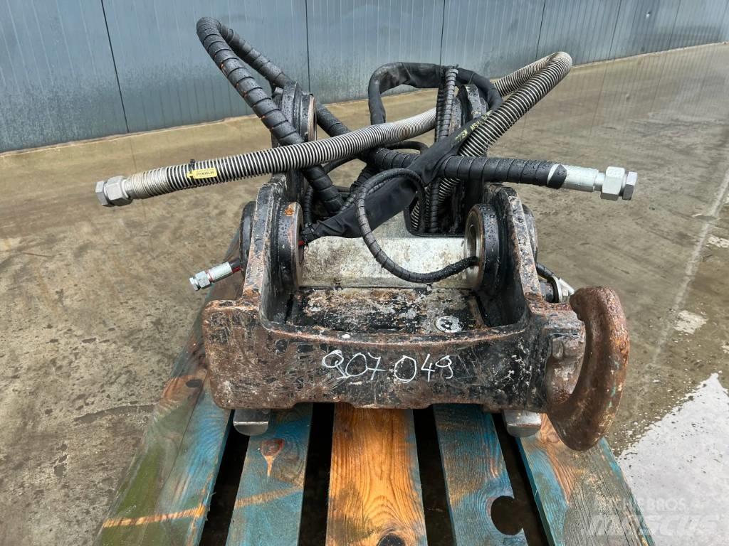 OilQuick OQ80 - M322D Kiirliitmikud