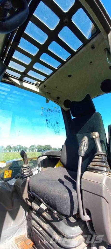 Mecalac 8 MCR Roomikekskavaatorid