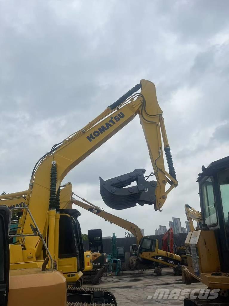 Komatsu PC 240 Roomikekskavaatorid