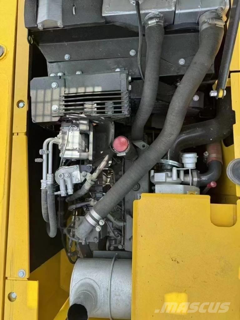 Komatsu PC 130 Roomikekskavaatorid