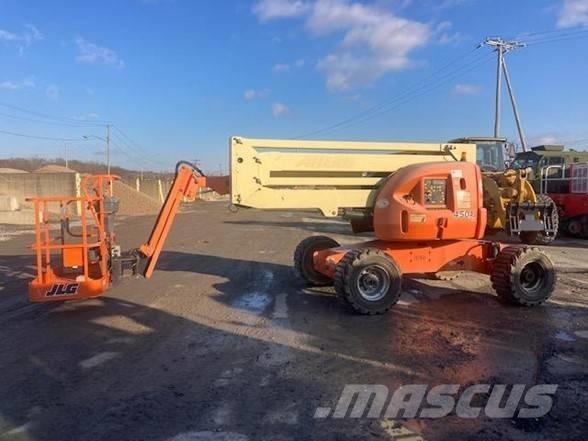 JLG 450 AJ II Iseliikuvad poomtõstukid