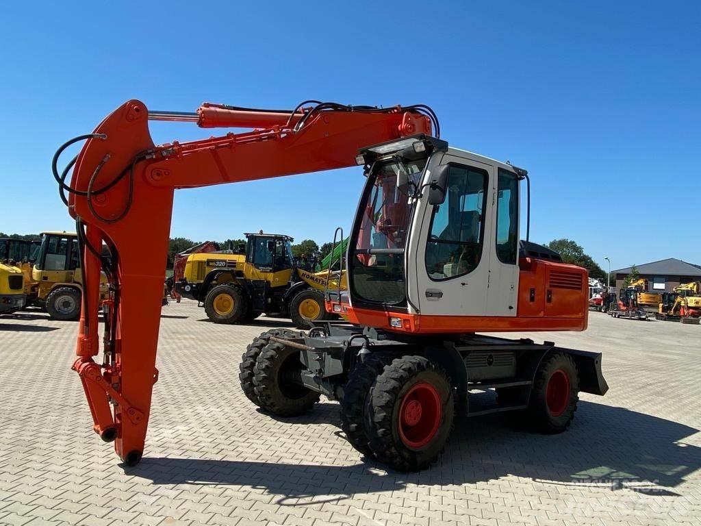 Liebherr A 900 C Ratasekskavaatorid