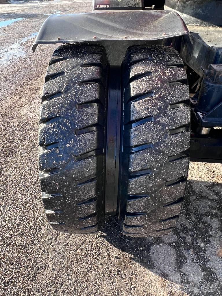 Hitachi ZX 130 W Ratasekskavaatorid