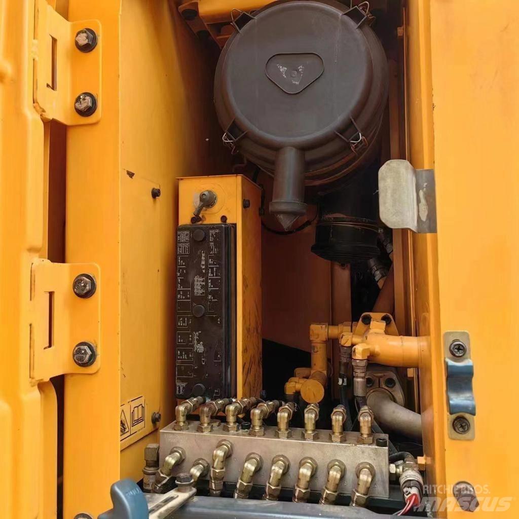 Hyundai 210-9 Ratasekskavaatorid