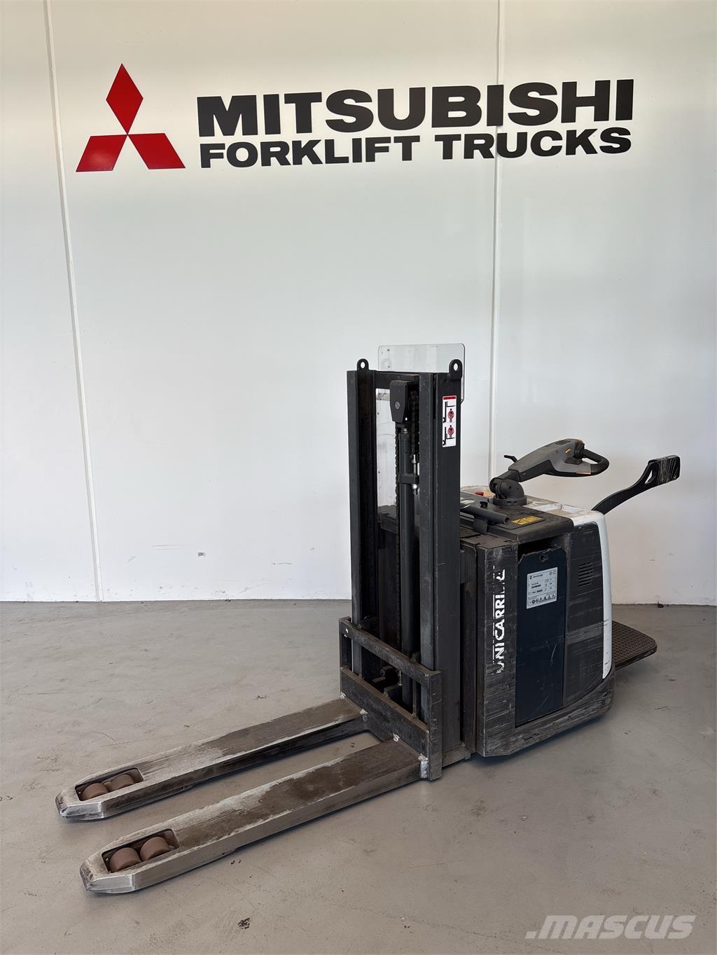 UniCarriers PDP200 Platvormiga virnastajad