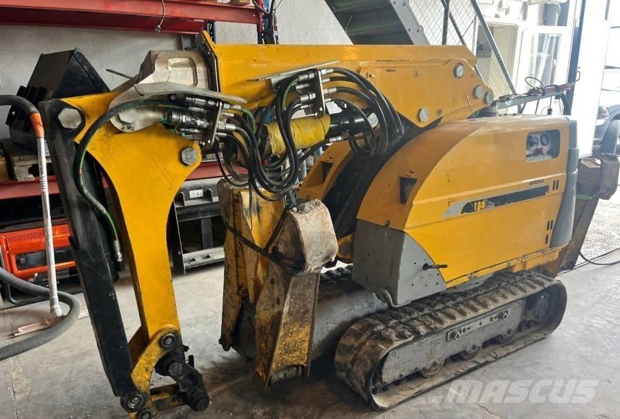 Brokk 180 Lammutusekskavaatorid