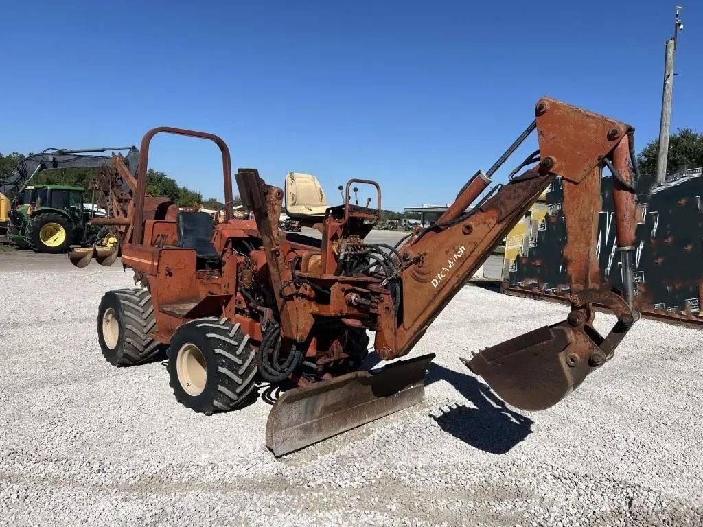 Ditch Witch 4010 DD Pinnaselõikurid