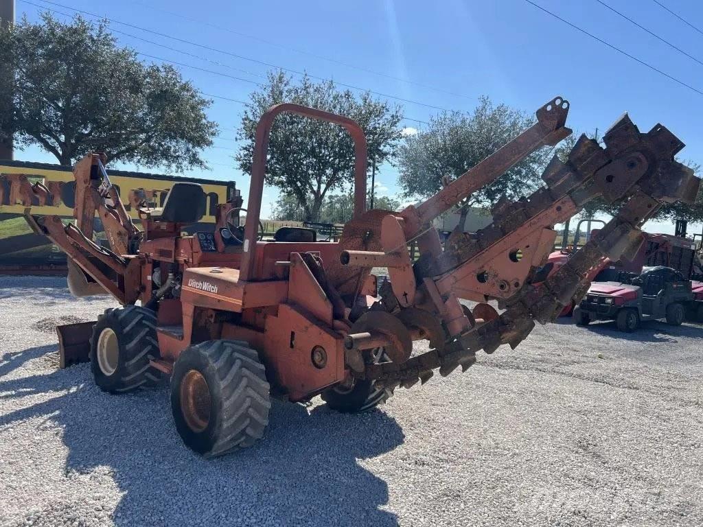 Ditch Witch 4010 DD Pinnaselõikurid
