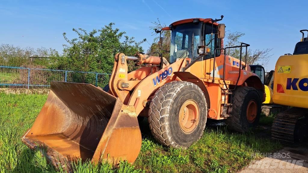 Hitachi W190 Rataslaadurid