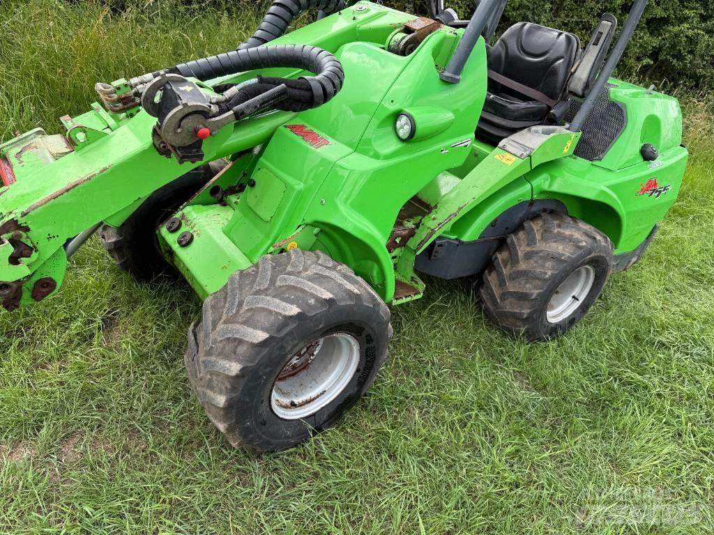 Avant 755 i Väikelaadurid