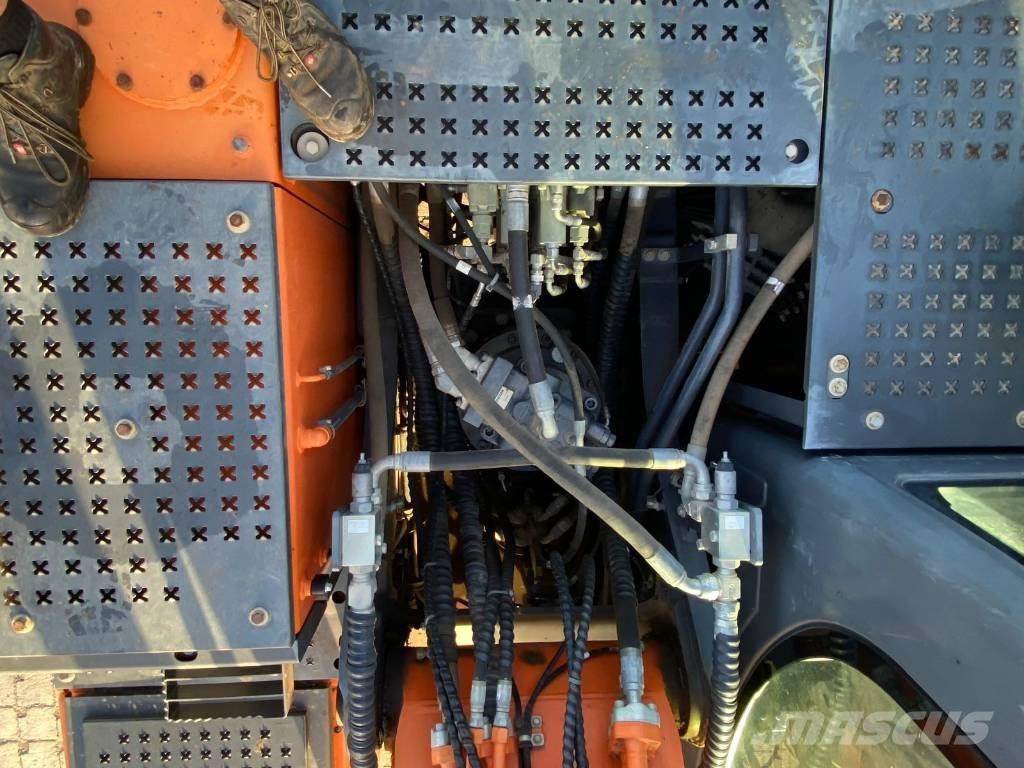 Doosan DX 255 LC-5 Roomikekskavaatorid