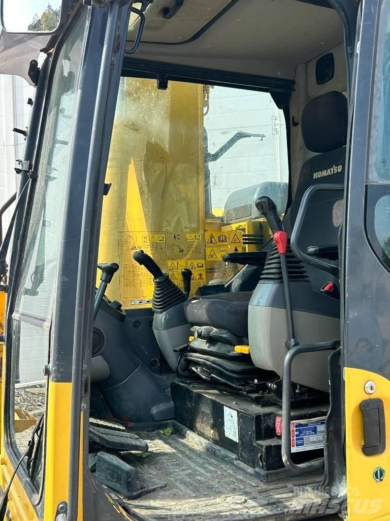 Komatsu PC 138-11 Roomikekskavaatorid