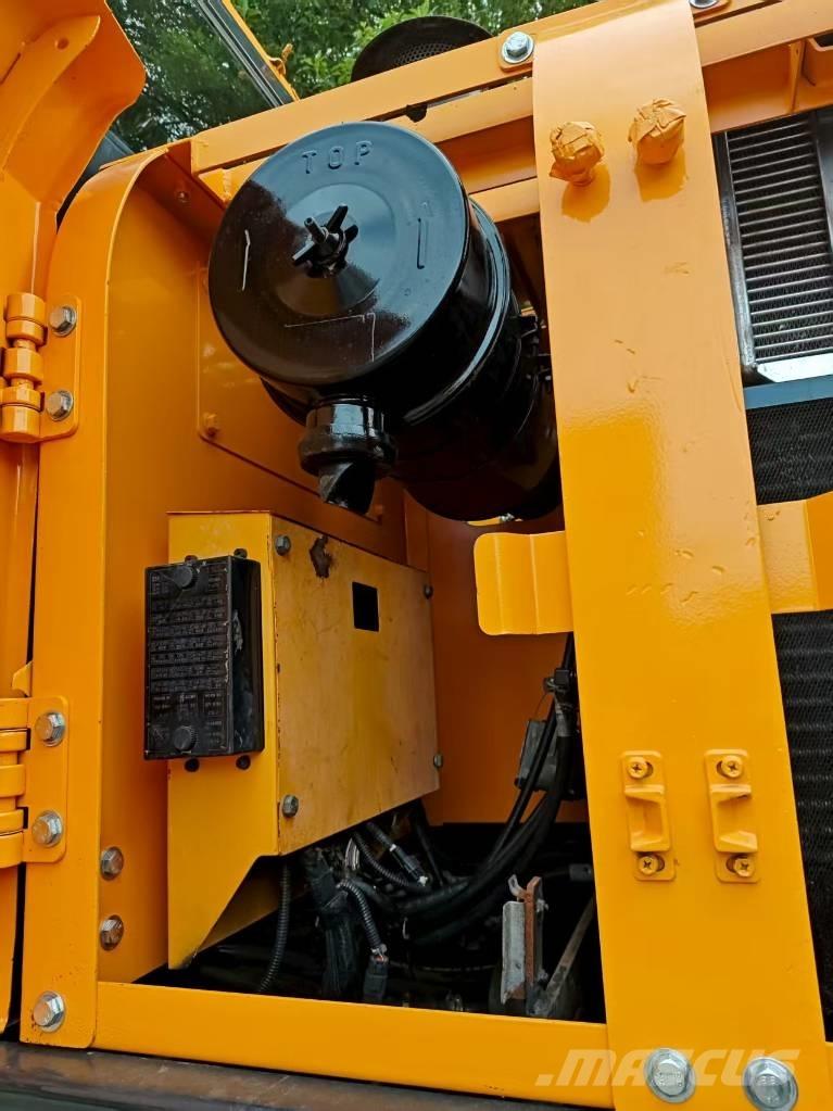 Hyundai r210w-9 Ratasekskavaatorid