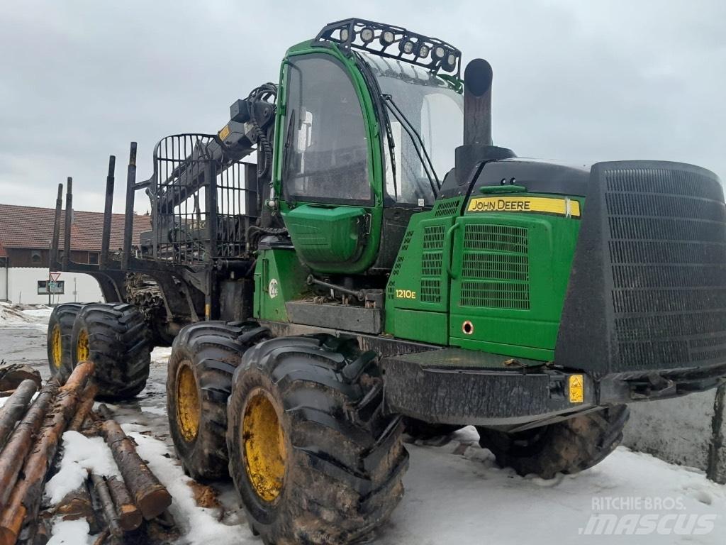 John Deere 1210 E Forwarderid