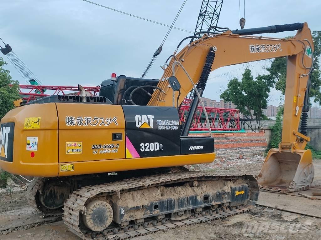 CAT 320 D Roomikekskavaatorid