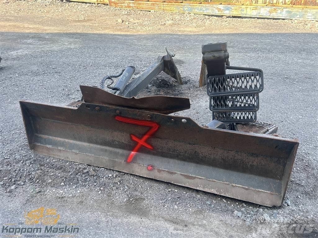 Valmet 890.2 Muud osad