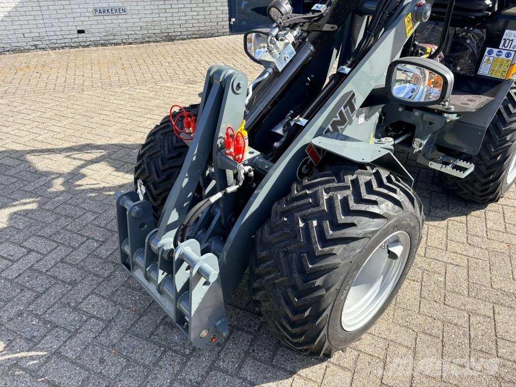 Giant G2300HD Xtra Väikelaadurid