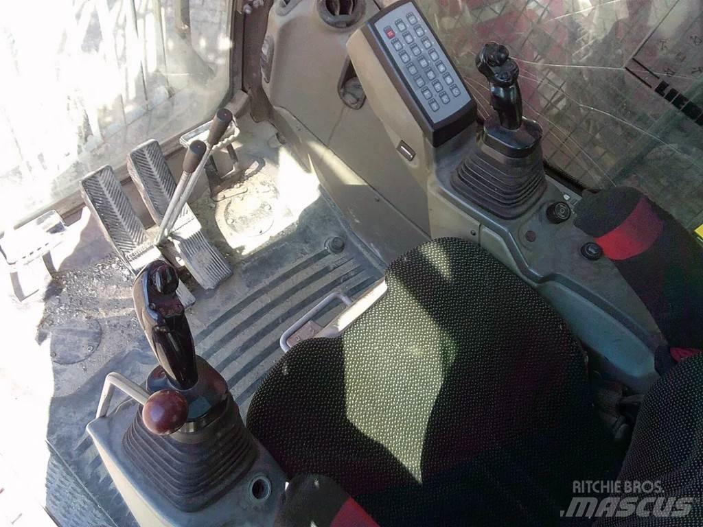 Liebherr R946 LC Roomikekskavaatorid