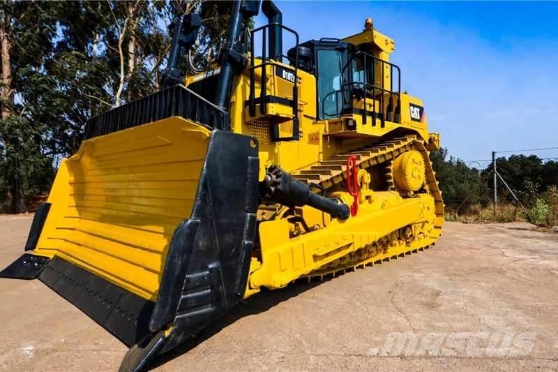 CAT D10T Buldooserid