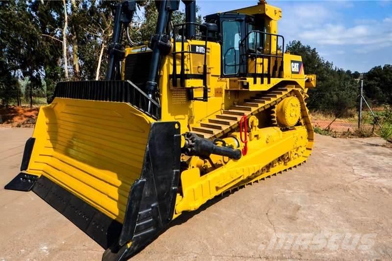 CAT D10T Buldooserid