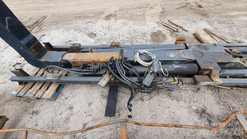  HOOKLIFT    5910MM Konksliftid