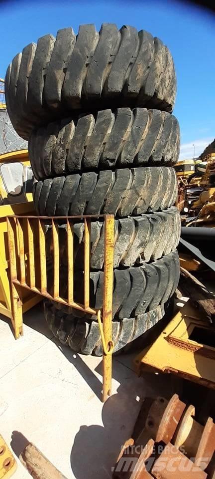 Goodyear 14.00-24 Rehvid, rattad ja veljed