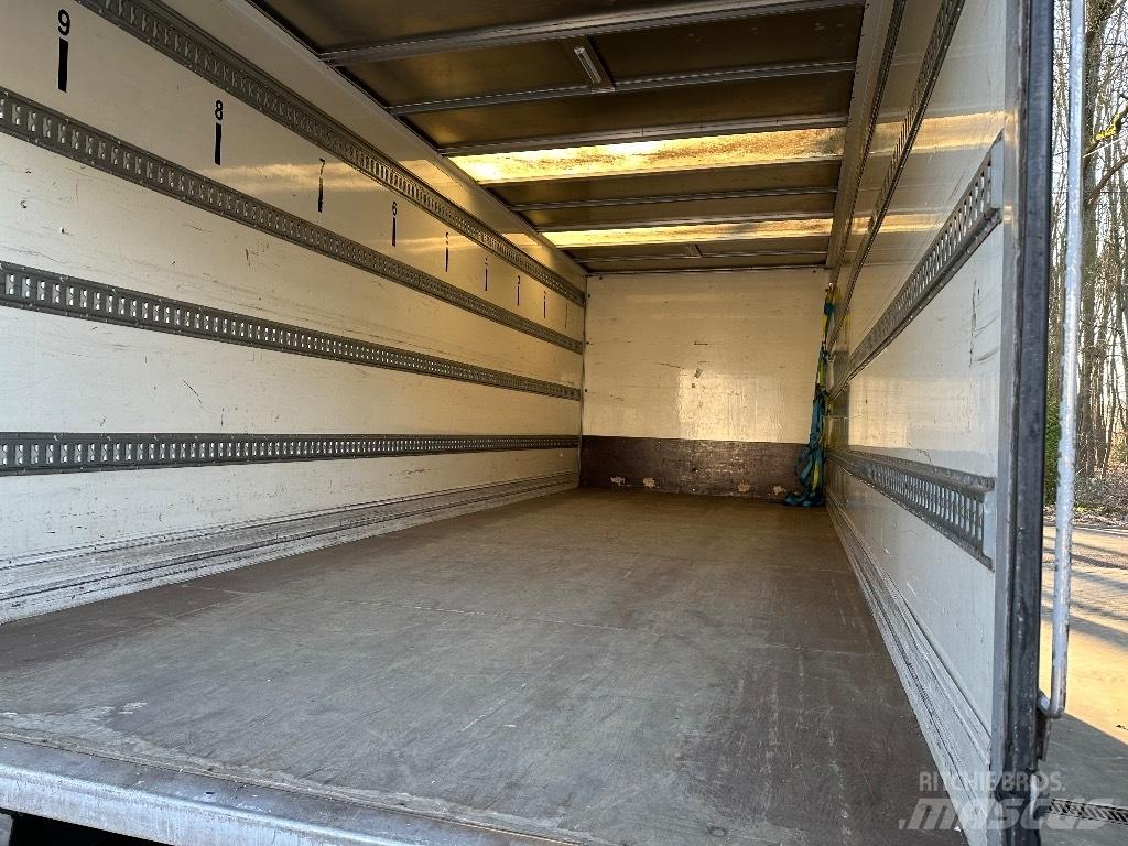 DAF LF 12.220 Furgoonautod