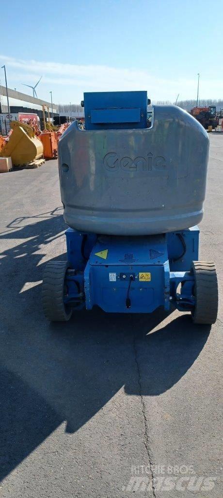 GENIE Z-40/23N RJ Iseliikuvad poomtõstukid